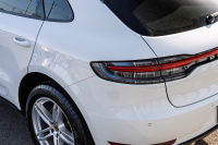 ポルシェ マカン ﾍﾞｰｽｸﾞﾚｰﾄﾞ　ﾌﾞﾗｯｸﾊｰﾌﾚｻﾞｰ ｼｰﾄﾋｰﾀｰ ﾊﾟﾉﾗﾏｻﾝﾙｰﾌ PCMﾅﾋﾞ ｱﾗｳﾝﾄﾞﾋﾞｭｰ ｴﾝﾄﾘｰﾄﾞﾗｲﾌﾞ ACC ﾚｰﾝﾁｪﾝｼﾞ ﾊﾟｰｸｱｼｽﾄ LEDﾗｲﾄ TPM ﾏｶﾝｽﾎﾟｰﾂ19ｲﾝﾁAW　2年保証