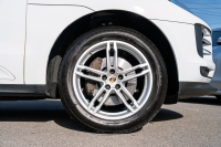 ポルシェ マカン ﾍﾞｰｽｸﾞﾚｰﾄﾞ　ﾌﾞﾗｯｸﾊｰﾌﾚｻﾞｰ ｼｰﾄﾋｰﾀｰ ﾊﾟﾉﾗﾏｻﾝﾙｰﾌ PCMﾅﾋﾞ ｱﾗｳﾝﾄﾞﾋﾞｭｰ ｴﾝﾄﾘｰﾄﾞﾗｲﾌﾞ ACC ﾚｰﾝﾁｪﾝｼﾞ ﾊﾟｰｸｱｼｽﾄ LEDﾗｲﾄ TPM ﾏｶﾝｽﾎﾟｰﾂ19ｲﾝﾁAW　2年保証