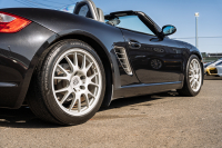 ポルシェ ボクスター(Type987) ﾍﾞｰｽｸﾞﾚｰﾄﾞ　2008年ﾓﾃﾞﾙ 5速ﾏﾆｭｱﾙ ｽﾄｰﾝｸﾞﾚｰﾊｰﾌﾚｻﾞｰ ﾌﾞﾗｯｸｿﾌﾄﾄｯﾌﾟ ｶﾛｯﾂｪﾘｱﾅﾋﾞ ｽﾎﾟｰﾂｽﾃｱﾘﾝｸﾞ ﾋﾞﾙｼｭﾀｲﾝｻｽ 18ｲﾝﾁAW　2年保証