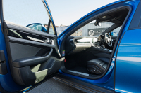 ポルシェ パナメーラ ﾍﾞｰｽｸﾞﾚｰﾄﾞ　2018年ﾓﾃﾞﾙ ﾌﾞﾗｯｸﾚｻﾞｰｼｰﾄ ｼｰﾄﾋｰﾀｰ PCMﾅﾋﾞ CarPlay ｱﾗｳﾝﾄﾞﾋﾞｭｰ ｴﾝﾄﾘｰﾄﾞﾗｲﾌﾞ PASM/ｴｱｻｽ LEDﾗｲﾄ TPM ﾊﾟﾅﾒｰﾗﾃﾞｻﾞｲﾝ20ｲﾝﾁAW　2年保証