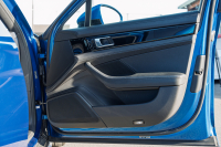 ポルシェ パナメーラ ﾍﾞｰｽｸﾞﾚｰﾄﾞ　2018年ﾓﾃﾞﾙ ﾌﾞﾗｯｸﾚｻﾞｰｼｰﾄ ｼｰﾄﾋｰﾀｰ PCMﾅﾋﾞ CarPlay ｱﾗｳﾝﾄﾞﾋﾞｭｰ ｴﾝﾄﾘｰﾄﾞﾗｲﾌﾞ PASM/ｴｱｻｽ LEDﾗｲﾄ TPM ﾊﾟﾅﾒｰﾗﾃﾞｻﾞｲﾝ20ｲﾝﾁAW　2年保証