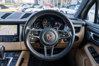 ポルシェ マカン ﾍﾞｰｽｸﾞﾚｰﾄﾞ　ﾍﾞｰｼﾞｭﾊｰﾌﾚｻﾞｰｼｰﾄ ﾊﾟﾉﾗﾏSR PCMﾅﾋﾞ ｴﾝﾄﾘｰD TPM ｸﾙｰｽﾞｺﾝﾄﾛｰﾙ ﾚｰﾝﾁｪﾝｼﾞｱｼｽﾄ LDW ｶﾗｰｸﾚｽﾄｷｬｯﾌﾟ ﾏｶﾝS18ｲﾝﾁAW　2年保証