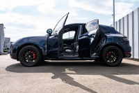 ポルシェ マカン GTS ｽﾎﾟｰﾂｸﾛﾉPKG　ﾌﾞﾗｯｸﾚｻﾞｰPKG PCM AppleCarPlay ｽﾎﾟｴｸﾞACC ｴﾝﾄﾘｰﾄﾞﾗｲﾌﾞ PASM/ｴｱｻｽ PDLS/LED RSｽﾊﾟｲﾀﾞｰ20AW　2年保証