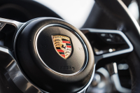 ポルシェ カイエン GTS ｽﾎﾟｰﾂｸﾛﾉPKG　1ｵﾅ MY18 ﾌﾞﾗｯｸﾊｰﾌﾚｻﾞｰｼｰﾄ ｼｰﾄﾋｰﾀｰ ﾊﾟﾉﾗﾏSR PCMﾅﾋﾞ ｴﾝﾄﾘｰﾄﾞﾗｲﾌﾞ ｷｾﾉﾝﾗｲﾄ ｽﾎﾟｰﾂﾃｰﾙﾊﾟｲﾌﾟ RSｽﾊﾟｲﾀﾞｰ20ｲﾝﾁAW　2年保証