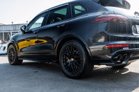 ポルシェ カイエン GTS ｽﾎﾟｰﾂｸﾛﾉPKG　1ｵﾅ MY18 ﾌﾞﾗｯｸﾊｰﾌﾚｻﾞｰｼｰﾄ ｼｰﾄﾋｰﾀｰ ﾊﾟﾉﾗﾏSR PCMﾅﾋﾞ ｴﾝﾄﾘｰﾄﾞﾗｲﾌﾞ ｷｾﾉﾝﾗｲﾄ ｽﾎﾟｰﾂﾃｰﾙﾊﾟｲﾌﾟ RSｽﾊﾟｲﾀﾞｰ20ｲﾝﾁAW　2年保証