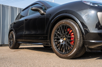 ポルシェ カイエン GTS ｽﾎﾟｰﾂｸﾛﾉPKG　1ｵﾅ MY18 ﾌﾞﾗｯｸﾊｰﾌﾚｻﾞｰｼｰﾄ ｼｰﾄﾋｰﾀｰ ﾊﾟﾉﾗﾏSR PCMﾅﾋﾞ ｴﾝﾄﾘｰﾄﾞﾗｲﾌﾞ ｷｾﾉﾝﾗｲﾄ ｽﾎﾟｰﾂﾃｰﾙﾊﾟｲﾌﾟ RSｽﾊﾟｲﾀﾞｰ20ｲﾝﾁAW　2年保証