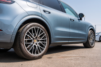 ポルシェ カイエン S ｽﾎﾟｰﾂｸﾛﾉPKG　ﾍﾞｰｼﾞｭﾚｻﾞｰｼｰﾄ ﾊﾟﾉﾗﾏﾙｰﾌ PCM CarPlay PASM/ｴｱｻｽ PDLS+ ﾌﾞﾙﾒｽﾀｰ ﾍﾞﾝﾁﾚｰﾀｰ ｱﾝﾋﾞｴﾝﾄﾗｲﾄ ACC RSｽﾊﾟｲﾀﾞｰ21ｲﾝﾁAW　2年保証