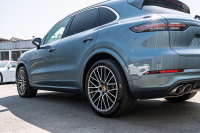 ポルシェ カイエン S ｽﾎﾟｰﾂｸﾛﾉPKG　ﾍﾞｰｼﾞｭﾚｻﾞｰｼｰﾄ ﾊﾟﾉﾗﾏﾙｰﾌ PCM CarPlay PASM/ｴｱｻｽ PDLS+ ﾌﾞﾙﾒｽﾀｰ ﾍﾞﾝﾁﾚｰﾀｰ ｱﾝﾋﾞｴﾝﾄﾗｲﾄ ACC RSｽﾊﾟｲﾀﾞｰ21ｲﾝﾁAW　2年保証