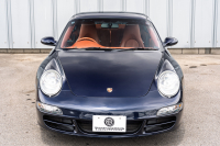 ポルシェ 911(Type997) ｶﾚﾗ　ﾃﾗｺｯﾀﾚｻﾞｰｼｰﾄ ｱﾙｶﾝﾀｰﾗﾙｰﾌﾗｲﾅｰ ｲｸﾘﾌﾟｽﾅﾋﾞTV ｵｰﾄｴｱｺﾝ PSM ｷｾﾉﾝﾗｲﾄ F/Rﾌｫｸﾞ ｽﾎﾟｰﾂﾃﾞｻﾞｲﾝ19ｲﾝﾁAW　2年保証