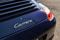 ポルシェ 911(Type997) ｶﾚﾗ　ﾃﾗｺｯﾀﾚｻﾞｰｼｰﾄ ｱﾙｶﾝﾀｰﾗﾙｰﾌﾗｲﾅｰ ｲｸﾘﾌﾟｽﾅﾋﾞTV ｵｰﾄｴｱｺﾝ PSM ｷｾﾉﾝﾗｲﾄ F/Rﾌｫｸﾞ ｽﾎﾟｰﾂﾃﾞｻﾞｲﾝ19ｲﾝﾁAW　2年保証