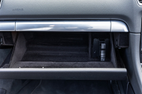 ポルシェ ボクスター(Type981) ﾍﾞｰｽｸﾞﾚｰﾄﾞ　ﾌﾞﾗｯｸﾊｰﾌﾚｻﾞｰ ﾌﾞﾗｯｸｿﾌﾄﾄｯﾌﾟ ﾅﾋﾞTV ｽﾎﾟｰﾂﾃﾞｻﾞｲﾝｽﾃｱﾘﾝｸﾞ PDLS 電動Dﾐﾗｰ TPM ﾎﾞｸｽﾀｰ18ｲﾝﾁAW　2年保証