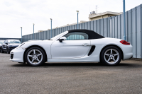 ポルシェ ボクスター(Type981) ﾍﾞｰｽｸﾞﾚｰﾄﾞ　ﾌﾞﾗｯｸﾊｰﾌﾚｻﾞｰ ﾌﾞﾗｯｸｿﾌﾄﾄｯﾌﾟ ﾅﾋﾞTV ｽﾎﾟｰﾂﾃﾞｻﾞｲﾝｽﾃｱﾘﾝｸﾞ PDLS 電動Dﾐﾗｰ TPM ﾎﾞｸｽﾀｰ18ｲﾝﾁAW　2年保証