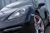 ポルシェ 718 ケイマン S ｽﾎﾟｰﾂｸﾛﾉPKG　ﾌﾞﾗｯｸﾊｰﾌﾚｻﾞｰｼｰﾄ PCMﾅﾋﾞ AppleCarplay GTｽﾎﾟｰﾂｽﾃｱ TPM ｷｾﾉﾝ 電格ﾐﾗｰ ｹｲﾏﾝS19ｲﾝﾁAW ﾊﾟｰｸｱｼｽﾄ　2年保証