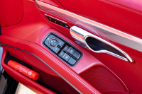 ポルシェ 911(Type991.1) ｶﾚﾗ　MY14 ｶﾚﾗﾚｯﾄﾞﾚｻﾞｰｲﾝﾃﾘｱ 14Wayｴﾚｸﾄﾘｯｸｼｰﾄ ｼｰﾄﾋｰﾀｰ ｽﾄﾗｰﾀﾞﾅﾋﾞ ﾌﾙｾｸﾞTV Bｶﾒﾗ PDLS ｽﾎﾟｰﾂﾃﾞｻﾞｲﾝｽﾃｱﾘﾝｸﾞ ｵｰﾄｴｱｺﾝ 電動Dﾐﾗｰ TPM ｶﾚﾗ19ｲﾝﾁAW　2年保証