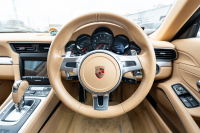 ポルシェ 911(Type991.1) ｶﾚﾗ ｽﾎﾟｰﾂｸﾛﾉPKG　ﾍﾞｰｼﾞｭﾚｻﾞｰｼｰﾄ ｼｰﾄﾋｰﾀｰ ｶﾛｯﾂｪﾘｱﾅﾋﾞ ﾌﾙｾｸﾞTV Bｶﾒﾗ ｽﾎﾟｰﾂﾃﾞｻﾞｲﾝｽﾃｱﾘﾝｸﾞ ｸﾙｺﾝ ｵｰﾄｴｱｺﾝ 電動Dﾐﾗｰ TPM ｶﾚﾗ19ｲﾝﾁAW　2年保証