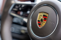 ポルシェ マカン ﾍﾞｰｽｸﾞﾚｰﾄﾞ ｽﾎﾟｰﾂｸﾛﾉPKG　ｱｹﾞｰﾄｸﾞﾚｰﾚｻﾞｰ ﾍﾞﾝﾁﾚｰﾀｰ ﾊﾟﾉﾗﾏｻﾝﾙｰﾌ PCMﾅﾋﾞ ｱﾗｳﾝﾄﾞﾋﾞｭｰ ｴﾝﾄﾘｰﾄﾞﾗｲﾌﾞ ACC ﾚｰﾝﾁｪﾝｼﾞ PDLS+ PASM TPM ﾏｶﾝﾀｰﾎﾞ20ｲﾝﾁAW　2年保証