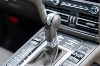 ポルシェ マカン ﾍﾞｰｽｸﾞﾚｰﾄﾞ ｽﾎﾟｰﾂｸﾛﾉPKG　ｱｹﾞｰﾄｸﾞﾚｰﾚｻﾞｰ ﾍﾞﾝﾁﾚｰﾀｰ ﾊﾟﾉﾗﾏｻﾝﾙｰﾌ PCMﾅﾋﾞ ｱﾗｳﾝﾄﾞﾋﾞｭｰ ｴﾝﾄﾘｰﾄﾞﾗｲﾌﾞ ACC ﾚｰﾝﾁｪﾝｼﾞ PDLS+ PASM TPM ﾏｶﾝﾀｰﾎﾞ20ｲﾝﾁAW　2年保証