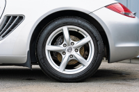 ポルシェ ケイマン(Type987) ﾍﾞｰｽｸﾞﾚｰﾄﾞ　後期ﾓﾃﾞﾙ ﾌﾞﾗｯｸﾊｰﾌﾚｻﾞｰｼｰﾄ ｼｰﾄﾋｰﾀｰ ｸﾗﾘｵﾝﾅﾋﾞ ﾌﾙｾｸﾞTV ﾊﾞｯｸｶﾒﾗ ﾀﾞｲﾅﾐｯｸｺｰﾅﾘﾝｸﾞﾗｲﾄ ｵｰﾄｴｱｺﾝ ｹｲﾏﾝ17ｲﾝﾁAW　2年保証