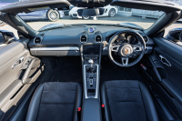 ポルシェ 718 ボクスター ﾍﾞｰｽｸﾞﾚｰﾄﾞ ｽﾎﾟｰﾂｸﾛﾉPKG　6速ﾏﾆｭｱﾙ ﾌﾞﾗｯｸﾊｰﾌﾚｻﾞｰ ｼｰﾄﾋｰﾀｰ ﾌﾞﾗｯｸｿﾌﾄﾄｯﾌﾟ PCMﾅﾋﾞTV CarPlay PASM GTｽﾎﾟｰﾂｽﾃｱ ｽﾎﾟｰﾂﾃｰﾙﾊﾟｲﾌﾟ  ﾎﾞｸｽﾀｰS19ｲﾝﾁAW　2年保証