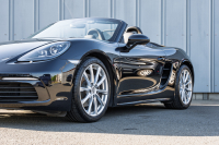 ポルシェ 718 ボクスター ﾍﾞｰｽｸﾞﾚｰﾄﾞ ｽﾎﾟｰﾂｸﾛﾉPKG　6速ﾏﾆｭｱﾙ ﾌﾞﾗｯｸﾊｰﾌﾚｻﾞｰ ｼｰﾄﾋｰﾀｰ ﾌﾞﾗｯｸｿﾌﾄﾄｯﾌﾟ PCMﾅﾋﾞTV CarPlay PASM GTｽﾎﾟｰﾂｽﾃｱ ｽﾎﾟｰﾂﾃｰﾙﾊﾟｲﾌﾟ  ﾎﾞｸｽﾀｰS19ｲﾝﾁAW　2年保証