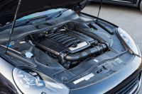 ポルシェ カイエン ﾌﾟﾗﾁﾅｴﾃﾞｨｼｮﾝ　特別仕様車 後期ﾓﾃﾞﾙ ﾌﾞﾗｯｸﾊｰﾌﾚｻﾞｰｼｰﾄ ｻﾝﾙｰﾌ PCMﾅﾋﾞ 地ﾃﾞｼﾞﾁｭｰﾅｰ PDLS+/LEDﾗｲﾄ ｽﾎﾟｰﾂﾃｰﾙﾊﾟｲﾌﾟ 911ﾀｰﾎﾞﾃﾞｻﾞｲﾝ21ｲﾝﾁAW　2年保証