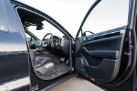 ポルシェ カイエン ﾌﾟﾗﾁﾅｴﾃﾞｨｼｮﾝ　特別仕様車 後期ﾓﾃﾞﾙ ﾌﾞﾗｯｸﾊｰﾌﾚｻﾞｰｼｰﾄ ｻﾝﾙｰﾌ PCMﾅﾋﾞ 地ﾃﾞｼﾞﾁｭｰﾅｰ PDLS+/LEDﾗｲﾄ ｽﾎﾟｰﾂﾃｰﾙﾊﾟｲﾌﾟ 911ﾀｰﾎﾞﾃﾞｻﾞｲﾝ21ｲﾝﾁAW　2年保証