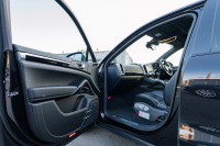 ポルシェ カイエン ﾌﾟﾗﾁﾅｴﾃﾞｨｼｮﾝ　特別仕様車 後期ﾓﾃﾞﾙ ﾌﾞﾗｯｸﾊｰﾌﾚｻﾞｰｼｰﾄ ｻﾝﾙｰﾌ PCMﾅﾋﾞ 地ﾃﾞｼﾞﾁｭｰﾅｰ PDLS+/LEDﾗｲﾄ ｽﾎﾟｰﾂﾃｰﾙﾊﾟｲﾌﾟ 911ﾀｰﾎﾞﾃﾞｻﾞｲﾝ21ｲﾝﾁAW　2年保証