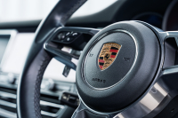 ポルシェ マカン ﾍﾞｰｽｸﾞﾚｰﾄﾞ　ﾌﾞﾗｯｸﾊｰﾌﾚｻﾞｰｼｰﾄ ｼｰﾄﾋｰﾀｰ PCMﾅﾋﾞ AppleCarPlay ｱﾗｳﾝﾄﾞﾋﾞｭｰ ｴﾝﾄﾘｰﾄﾞﾗｲﾌﾞ ACC ﾚｰﾝﾁｪﾝｼﾞ TPM ﾏｶﾝ18ｲﾝﾁAW　2年保証