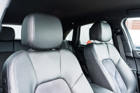 ポルシェ マカン ﾍﾞｰｽｸﾞﾚｰﾄﾞ　ﾌﾞﾗｯｸﾊｰﾌﾚｻﾞｰｼｰﾄ ｼｰﾄﾋｰﾀｰ PCMﾅﾋﾞ AppleCarPlay ｱﾗｳﾝﾄﾞﾋﾞｭｰ ｴﾝﾄﾘｰﾄﾞﾗｲﾌﾞ ACC ﾚｰﾝﾁｪﾝｼﾞ TPM ﾏｶﾝ18ｲﾝﾁAW　2年保証