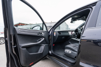 ポルシェ マカン ﾍﾞｰｽｸﾞﾚｰﾄﾞ　ﾌﾞﾗｯｸﾊｰﾌﾚｻﾞｰｼｰﾄ ｼｰﾄﾋｰﾀｰ PCMﾅﾋﾞ AppleCarPlay ｱﾗｳﾝﾄﾞﾋﾞｭｰ ｴﾝﾄﾘｰﾄﾞﾗｲﾌﾞ ACC ﾚｰﾝﾁｪﾝｼﾞ TPM ﾏｶﾝ18ｲﾝﾁAW　2年保証