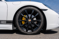 ポルシェ 718 ケイマン ﾍﾞｰｽｸﾞﾚｰﾄﾞ ｽﾎﾟｰﾂｸﾛﾉPKG　ﾌﾞﾗｯｸﾊｰﾌﾚｻﾞｰ PCMﾅﾋﾞTV CarPlay 電格ﾐﾗｰ ｷｾﾉﾝﾗｲﾄ ﾀﾞｳﾝｻｽ ﾜｲﾄﾞｽﾍﾟｰｻｰ ﾎﾞｸｽﾀｰS19ｲﾝﾁAW　2年保証