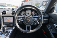 ポルシェ 718 ケイマン ﾍﾞｰｽｸﾞﾚｰﾄﾞ ｽﾎﾟｰﾂｸﾛﾉPKG　ﾌﾞﾗｯｸﾊｰﾌﾚｻﾞｰ PCMﾅﾋﾞTV CarPlay 電格ﾐﾗｰ ｷｾﾉﾝﾗｲﾄ ﾀﾞｳﾝｻｽ ﾜｲﾄﾞｽﾍﾟｰｻｰ ﾎﾞｸｽﾀｰS19ｲﾝﾁAW　2年保証