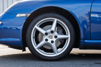 ポルシェ 911(Type997) ｶﾚﾗ4　ﾌﾞﾗｯｸﾚｻﾞｰｼｰﾄ ｼｰﾄﾋｰﾀｰ ｱﾙｶﾝﾀｰﾗﾙｰﾌﾗｲﾅｰ ｹﾝｳｯﾄﾞﾅﾋﾞ ﾌﾙｾｸﾞTV ｵｰﾄｴｱｺﾝ PSM ｷｾﾉﾝﾗｲﾄ F/Rﾌｫｸﾞ ｶﾚﾗ18ｲﾝﾁAW　2年保証