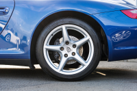 ポルシェ 911(Type997) ｶﾚﾗ4　ﾌﾞﾗｯｸﾚｻﾞｰｼｰﾄ ｼｰﾄﾋｰﾀｰ ｱﾙｶﾝﾀｰﾗﾙｰﾌﾗｲﾅｰ ｹﾝｳｯﾄﾞﾅﾋﾞ ﾌﾙｾｸﾞTV ｵｰﾄｴｱｺﾝ PSM ｷｾﾉﾝﾗｲﾄ F/Rﾌｫｸﾞ ｶﾚﾗ18ｲﾝﾁAW　2年保証