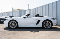 ポルシェ 718 ボクスター ﾍﾞｰｽｸﾞﾚｰﾄﾞ　ﾌﾞﾗｯｸﾊｰﾌﾚｻﾞｰ ｼｰﾄﾋｰﾀｰ ﾌﾞﾗｯｸｿﾌﾄﾄｯﾌﾟ PCMﾅﾋﾞTV CarPlay ｽﾎﾟｰﾂｴｸﾞｿﾞｰｽﾄ ｴﾝﾄﾘｰﾄﾞﾗｲﾌﾞｷｾﾉﾝ  ﾎﾞｸｽﾀｰS19ｲﾝﾁAW　2年保証