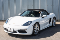 ポルシェ 718 ボクスター ﾍﾞｰｽｸﾞﾚｰﾄﾞ　ﾌﾞﾗｯｸﾊｰﾌﾚｻﾞｰ ｼｰﾄﾋｰﾀｰ ﾌﾞﾗｯｸｿﾌﾄﾄｯﾌﾟ PCMﾅﾋﾞTV CarPlay ｽﾎﾟｰﾂｴｸﾞｿﾞｰｽﾄ ｴﾝﾄﾘｰﾄﾞﾗｲﾌﾞｷｾﾉﾝ  ﾎﾞｸｽﾀｰS19ｲﾝﾁAW　2年保証