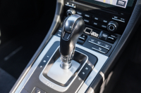 ポルシェ 718 ボクスター ﾍﾞｰｽｸﾞﾚｰﾄﾞ　ﾌﾞﾗｯｸﾊｰﾌﾚｻﾞｰ ｼｰﾄﾋｰﾀｰ ﾌﾞﾗｯｸｿﾌﾄﾄｯﾌﾟ PCMﾅﾋﾞTV CarPlay ｽﾎﾟｰﾂｴｸﾞｿﾞｰｽﾄ ｴﾝﾄﾘｰﾄﾞﾗｲﾌﾞｷｾﾉﾝ  ﾎﾞｸｽﾀｰS19ｲﾝﾁAW　2年保証