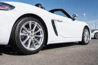 ポルシェ 718 ボクスター ﾍﾞｰｽｸﾞﾚｰﾄﾞ　ﾌﾞﾗｯｸﾊｰﾌﾚｻﾞｰ ｼｰﾄﾋｰﾀｰ ﾌﾞﾗｯｸｿﾌﾄﾄｯﾌﾟ PCMﾅﾋﾞTV CarPlay ｽﾎﾟｰﾂｴｸﾞｿﾞｰｽﾄ ｴﾝﾄﾘｰﾄﾞﾗｲﾌﾞｷｾﾉﾝ  ﾎﾞｸｽﾀｰS19ｲﾝﾁAW　2年保証