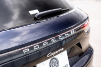 ポルシェ カイエン ﾍﾞｰｽｸﾞﾚｰﾄﾞ ｽﾎﾟｰﾂｸﾛﾉPKG　ﾌﾞﾗｯｸﾚｻﾞｰｼｰﾄ ﾊﾟﾉﾗﾏﾙｰﾌ PCM CarPlay PASM/ｴｱｻｽ PDLS ｴﾝﾄﾘｰD BOSE ｱﾝﾋﾞｴﾝﾄﾗｲﾄ ACC ｶｲｴﾝS19ｲﾝﾁAW　2年保証