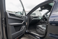 ポルシェ カイエン ﾍﾞｰｽｸﾞﾚｰﾄﾞ ｽﾎﾟｰﾂｸﾛﾉPKG　ﾌﾞﾗｯｸﾚｻﾞｰｼｰﾄ ﾊﾟﾉﾗﾏﾙｰﾌ PCM CarPlay PASM/ｴｱｻｽ PDLS ｴﾝﾄﾘｰD BOSE ｱﾝﾋﾞｴﾝﾄﾗｲﾄ ACC ｶｲｴﾝS19ｲﾝﾁAW　2年保証