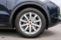 ポルシェ カイエン ﾍﾞｰｽｸﾞﾚｰﾄﾞ ｽﾎﾟｰﾂｸﾛﾉPKG　ﾌﾞﾗｯｸﾚｻﾞｰｼｰﾄ ﾊﾟﾉﾗﾏﾙｰﾌ PCM CarPlay PASM/ｴｱｻｽ PDLS ｴﾝﾄﾘｰD BOSE ｱﾝﾋﾞｴﾝﾄﾗｲﾄ ACC ｶｲｴﾝS19ｲﾝﾁAW　2年保証