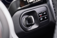 ポルシェ カイエン ﾍﾞｰｽｸﾞﾚｰﾄﾞ ｽﾎﾟｰﾂｸﾛﾉPKG　ﾌﾞﾗｯｸﾚｻﾞｰｼｰﾄ ﾊﾟﾉﾗﾏﾙｰﾌ PCM CarPlay PASM/ｴｱｻｽ PDLS ｴﾝﾄﾘｰD BOSE ｱﾝﾋﾞｴﾝﾄﾗｲﾄ ACC ｶｲｴﾝS19ｲﾝﾁAW　2年保証