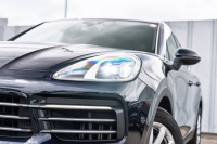 ポルシェ カイエン ﾍﾞｰｽｸﾞﾚｰﾄﾞ ｽﾎﾟｰﾂｸﾛﾉPKG　ﾌﾞﾗｯｸﾚｻﾞｰｼｰﾄ ﾊﾟﾉﾗﾏﾙｰﾌ PCM CarPlay PASM/ｴｱｻｽ PDLS ｴﾝﾄﾘｰD BOSE ｱﾝﾋﾞｴﾝﾄﾗｲﾄ ACC ｶｲｴﾝS19ｲﾝﾁAW　2年保証