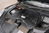 ポルシェ カイエン ﾍﾞｰｽｸﾞﾚｰﾄﾞ ｽﾎﾟｰﾂｸﾛﾉPKG　ﾌﾞﾗｯｸﾚｻﾞｰｼｰﾄ ﾊﾟﾉﾗﾏﾙｰﾌ PCM CarPlay PASM/ｴｱｻｽ PDLS ｴﾝﾄﾘｰD BOSE ｱﾝﾋﾞｴﾝﾄﾗｲﾄ ACC ｶｲｴﾝS19ｲﾝﾁAW　2年保証