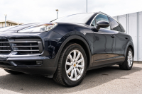 ポルシェ カイエン ﾍﾞｰｽｸﾞﾚｰﾄﾞ ｽﾎﾟｰﾂｸﾛﾉPKG　ﾌﾞﾗｯｸﾚｻﾞｰｼｰﾄ ﾊﾟﾉﾗﾏﾙｰﾌ PCM CarPlay PASM/ｴｱｻｽ PDLS ｴﾝﾄﾘｰD BOSE ｱﾝﾋﾞｴﾝﾄﾗｲﾄ ACC ｶｲｴﾝS19ｲﾝﾁAW　2年保証