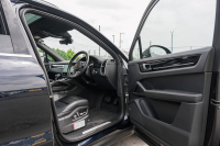 ポルシェ カイエン ﾍﾞｰｽｸﾞﾚｰﾄﾞ ｽﾎﾟｰﾂｸﾛﾉPKG　ﾌﾞﾗｯｸﾚｻﾞｰｼｰﾄ ﾊﾟﾉﾗﾏﾙｰﾌ PCM CarPlay PASM/ｴｱｻｽ PDLS ｴﾝﾄﾘｰD BOSE ｱﾝﾋﾞｴﾝﾄﾗｲﾄ ACC ｶｲｴﾝS19ｲﾝﾁAW　2年保証