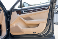 ポルシェ パナメーラ 4S ｽﾎﾟｰﾂｸﾛﾉPKG　1ｵｰﾅｰ ﾍﾞｰｼﾞｭﾚｻﾞｰｼｰﾄ ｼｰﾄﾋｰﾀｰ PCMﾅﾋﾞ CarPlay ACC ｱﾗｳﾝﾄﾞﾋﾞｭｰ PASM/ｴｱｻｽ ﾏﾄﾘｸｽLEDﾗｲﾄ TPM ﾊﾟﾅﾒｰﾗS19ｲﾝﾁAW　2年保証