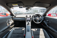 ポルシェ 718 ケイマン ﾍﾞｰｽｸﾞﾚｰﾄﾞ　6速ﾏﾆｭｱﾙ ｱｹﾞｰﾄｸﾞﾚｰﾊｰﾌﾚｻﾞｰ ｼｰﾄﾋｰﾀｰ PCMﾅﾋﾞ CarPlay ｽﾎﾟｰﾂｴｸﾞｿﾞｰｽﾄ GTｽﾎﾟｰﾂｽﾃｱﾘﾝｸﾞ PDLS ﾊﾟｰｸｱｼｽﾄ TPM ｹｲﾏﾝ18ｲﾝﾁAW　2年保証
