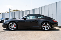 ポルシェ 911(Type997) ｶﾚﾗ4　ﾌﾞﾗｯｸﾚｻﾞｰｼｰﾄ ｼｰﾄﾋｰﾀｰ ｱﾙｶﾝﾀｰﾗﾙｰﾌﾗｲﾅｰ ｸﾗﾘｵﾝﾅﾋﾞ ｵｰﾄｴｱｺﾝ PSM ｷｾﾉﾝﾗｲﾄ F/Rﾌｫｸﾞ ｶﾚﾗ18ｲﾝﾁAW ﾘｱﾜｲﾊﾟｰ　2年保証