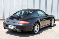 ポルシェ 911(Type997) ｶﾚﾗ4　ﾌﾞﾗｯｸﾚｻﾞｰｼｰﾄ ｼｰﾄﾋｰﾀｰ ｱﾙｶﾝﾀｰﾗﾙｰﾌﾗｲﾅｰ ｸﾗﾘｵﾝﾅﾋﾞ ｵｰﾄｴｱｺﾝ PSM ｷｾﾉﾝﾗｲﾄ F/Rﾌｫｸﾞ ｶﾚﾗ18ｲﾝﾁAW ﾘｱﾜｲﾊﾟｰ　2年保証